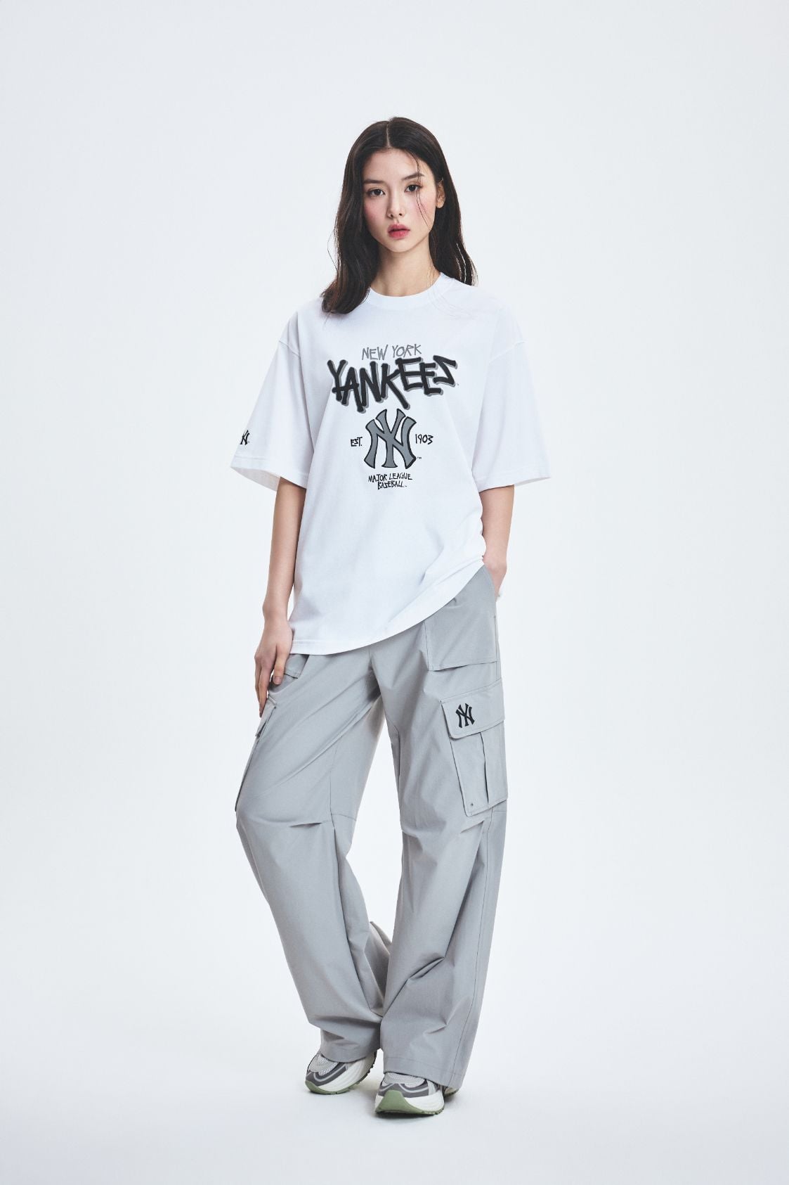  Áo thun [Unisex] MLB - Basic Big Logo Mega Overfit Functional Short Sleeve T-Shirt NY Yankees White - 3ATSB0553-50WHS 