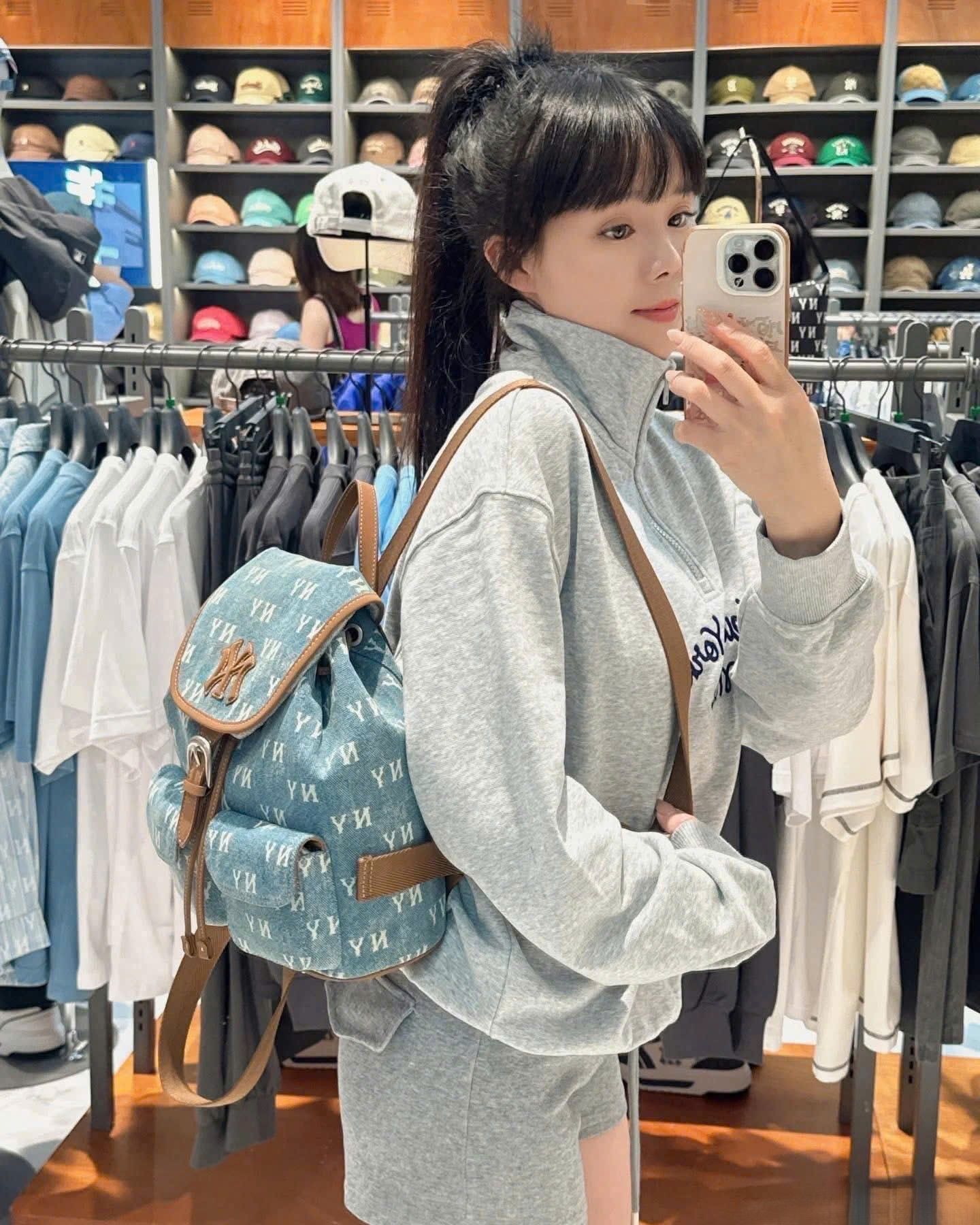  Balo MLB Classic Monogram Vintage Denim Backpack NY Yankees - 3ABKM065N-50BLL 