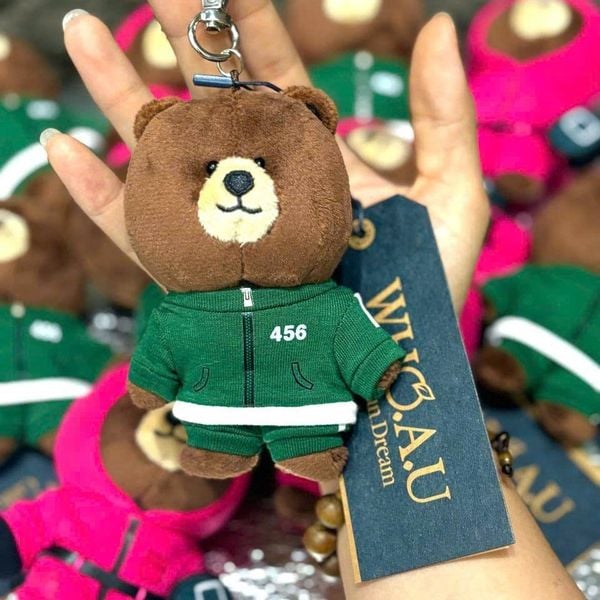 Charm Móc Khoá Gấu Whoau - [WAU X SQUID GAME] WAU Steve Keyring - WHAWF2352A