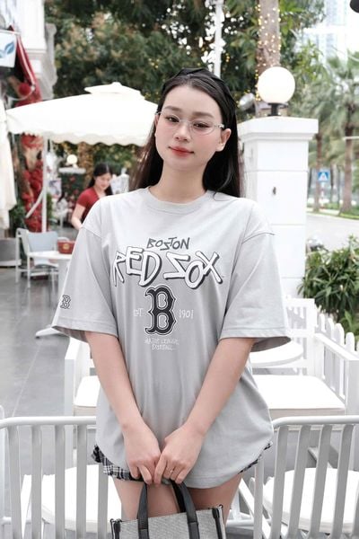 Áo thun [Unisex] MLB - Basic Big Logo Mega Overfit Functional Short Sleeve T-Shirt NY Yankees Gray - 3ATSB0553-43GRL