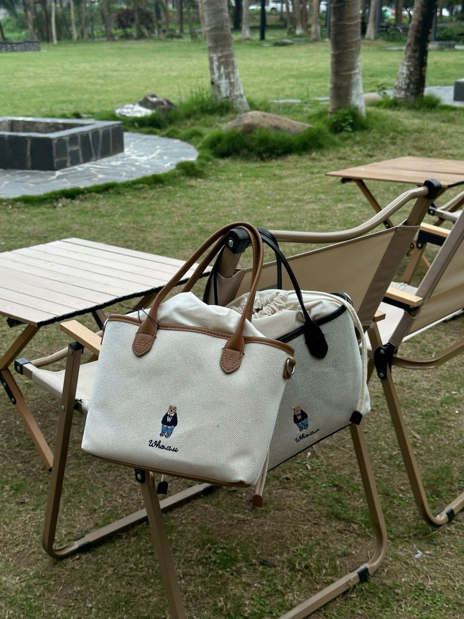  Túi Xách Whoau - Steve Canvas Tote Bag Beige - WHBGG2224A 