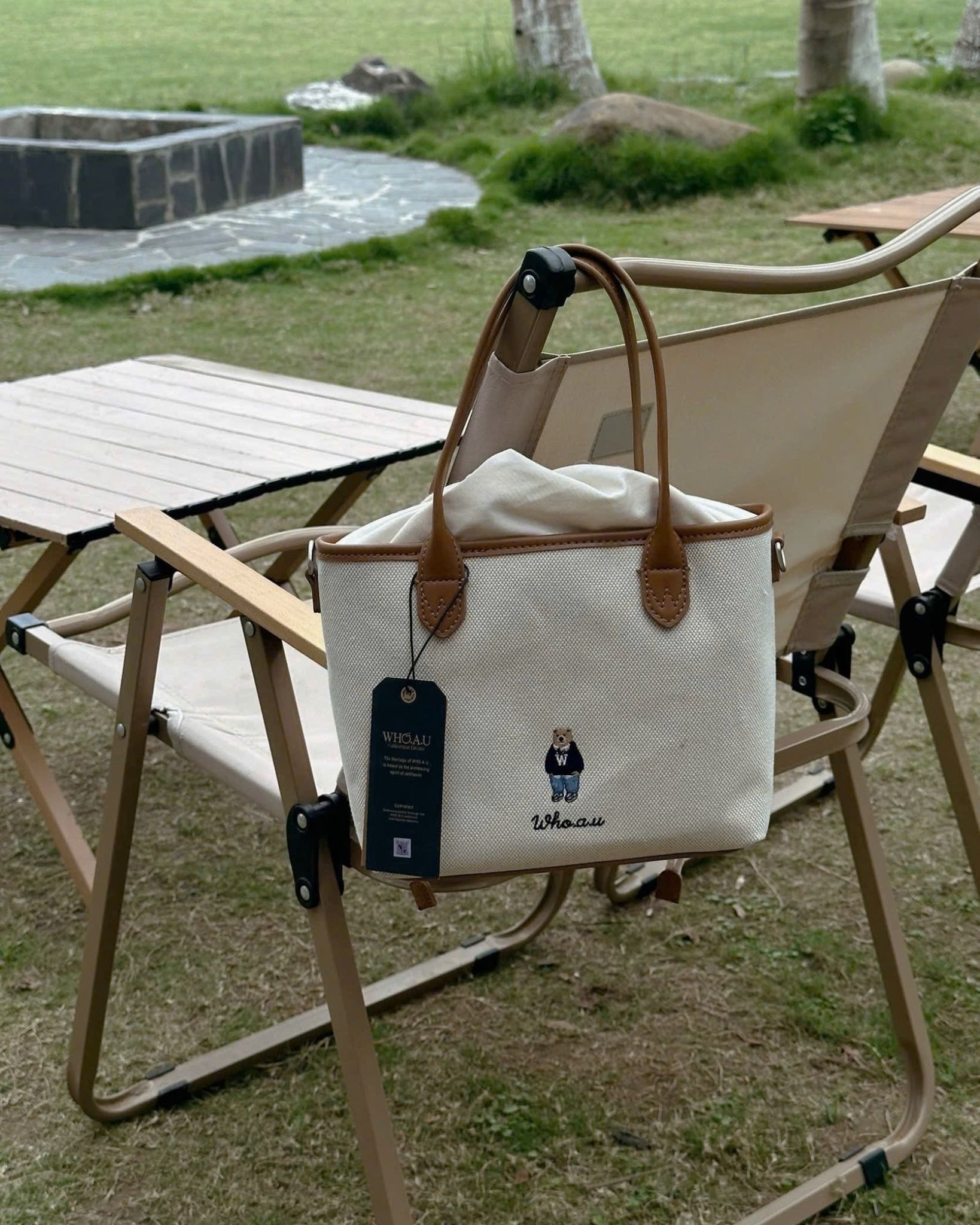 Túi Xách Whoau - Steve Canvas Tote Bag Beige - WHBGG2224A 