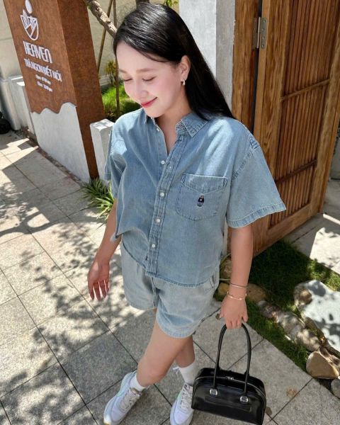  Set Áo Quần Sơ Mi WHOAU [Nữ] - Steve Denim Crop Short Sleeve Shirts - WHYJF2522F 
