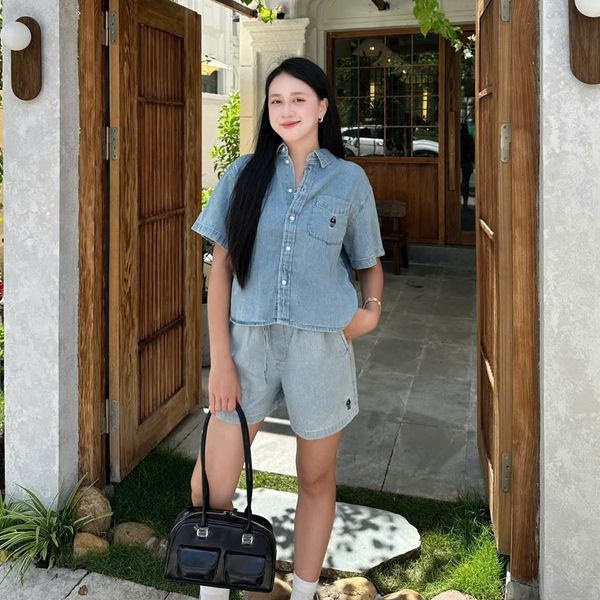  Set Áo Quần Sơ Mi WHOAU [Nữ] - Steve Denim Crop Short Sleeve Shirts - WHYJF2522F 