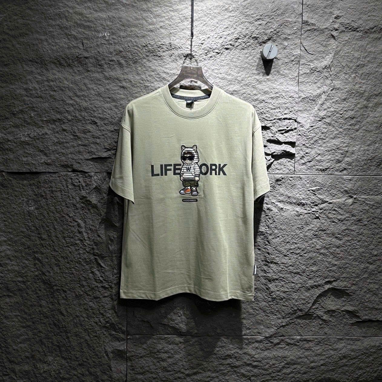  Áo thun LifeWork [Unisex] - Hipdog Hooded Applique Short Sleeve T-shirt - LW262TS104 