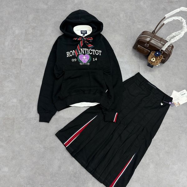  Áo Hoodie RMTCRW [ROMANTIC CROWN] - HEART SCARF RINNON BLACK Size S 