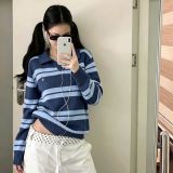  Áo Sweater Whoau [Unisex] - Steve Open Collar Stripe Pullover - WHKAG4951U 