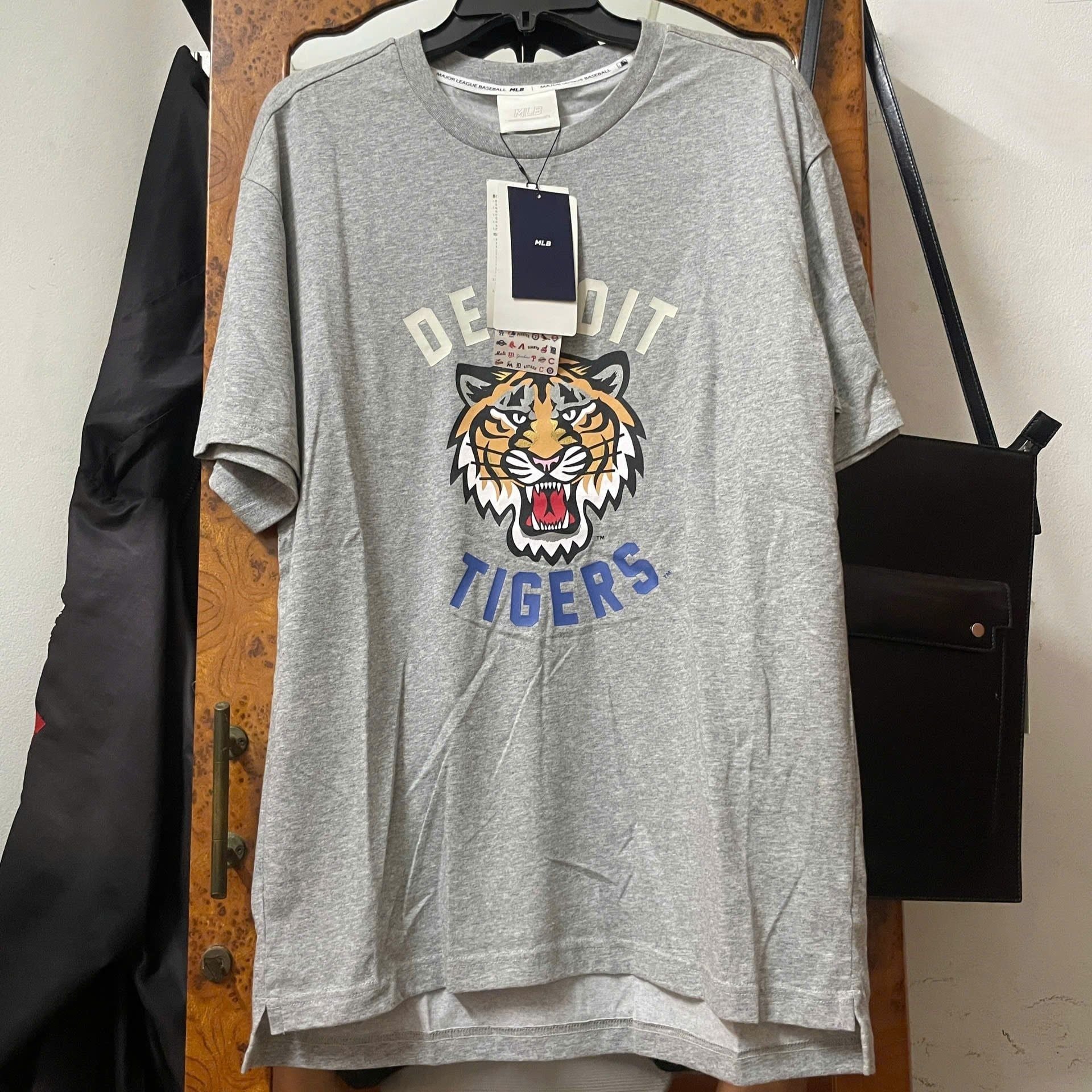  Áo thun MLB [Unisex] - Detroit Tigers Tiger - 31TSGF831-46M 