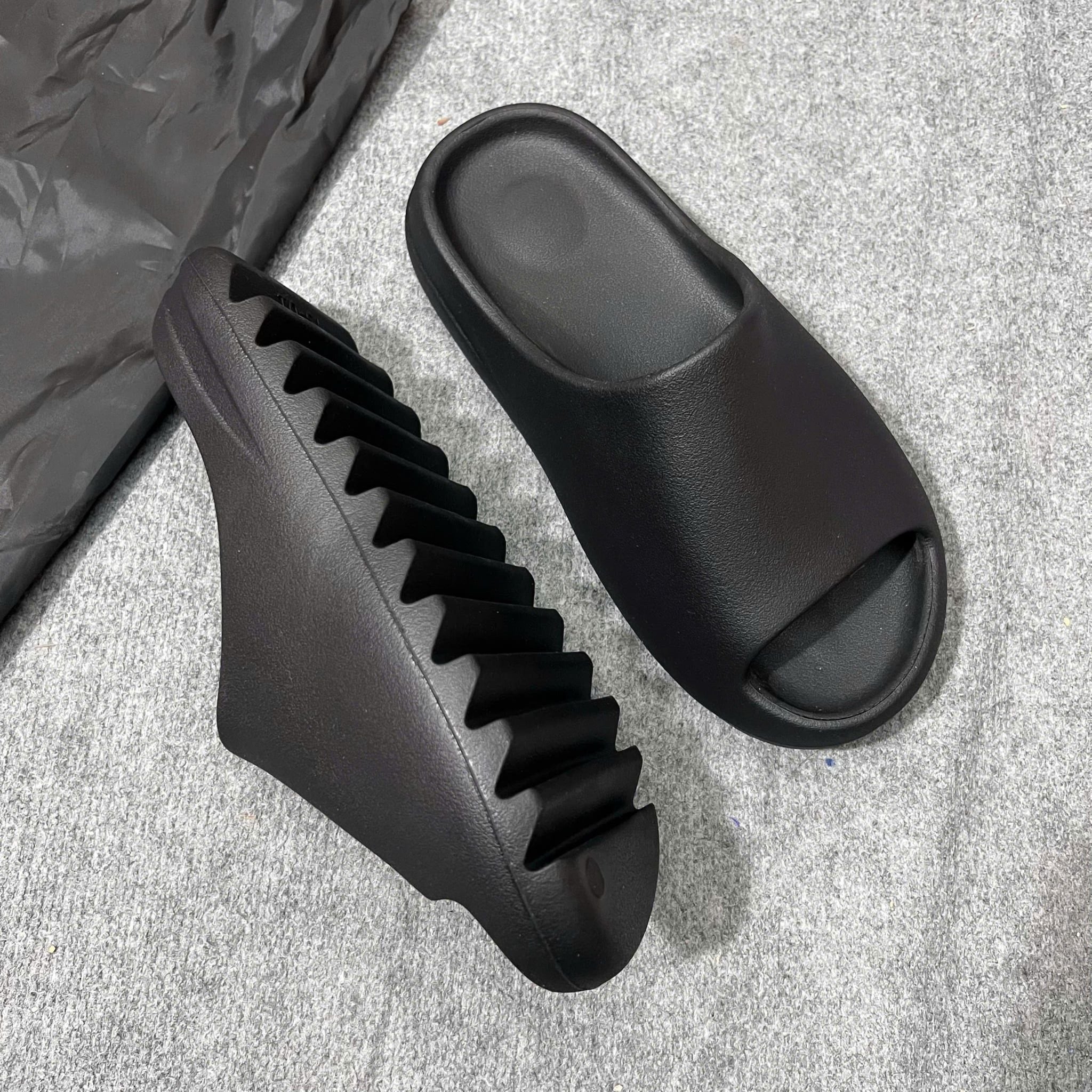  Dép Yeezy - YS-01 Black 