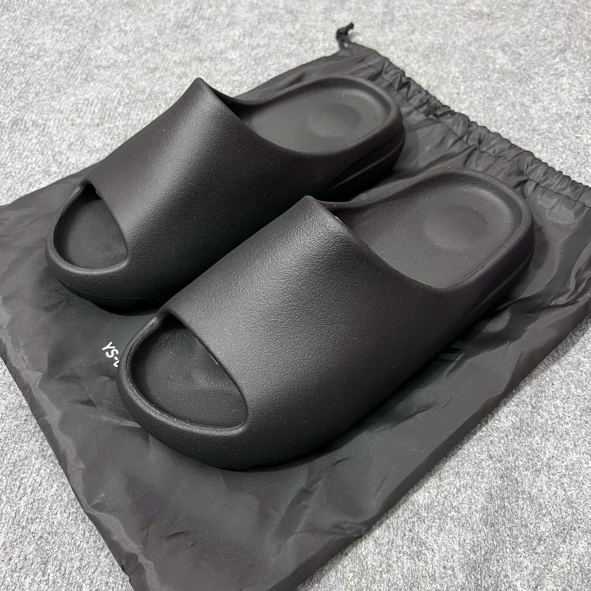  Dép Yeezy - YS-01 Black 