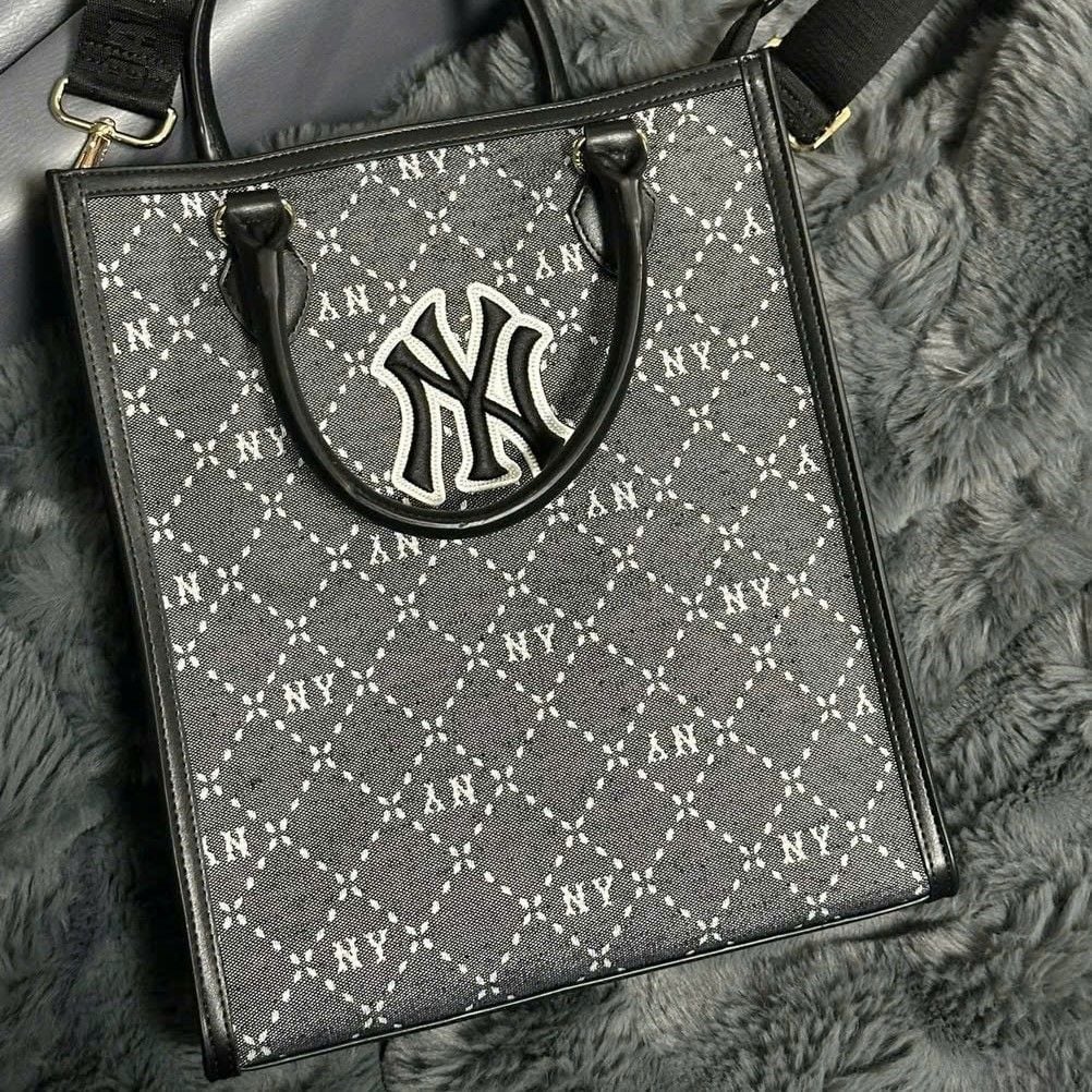  Túi MLB Korea - Monogram Diamond Jacquard Tote Bag New York Yankees Grey - 7ACRMDA3N-50BKS 
