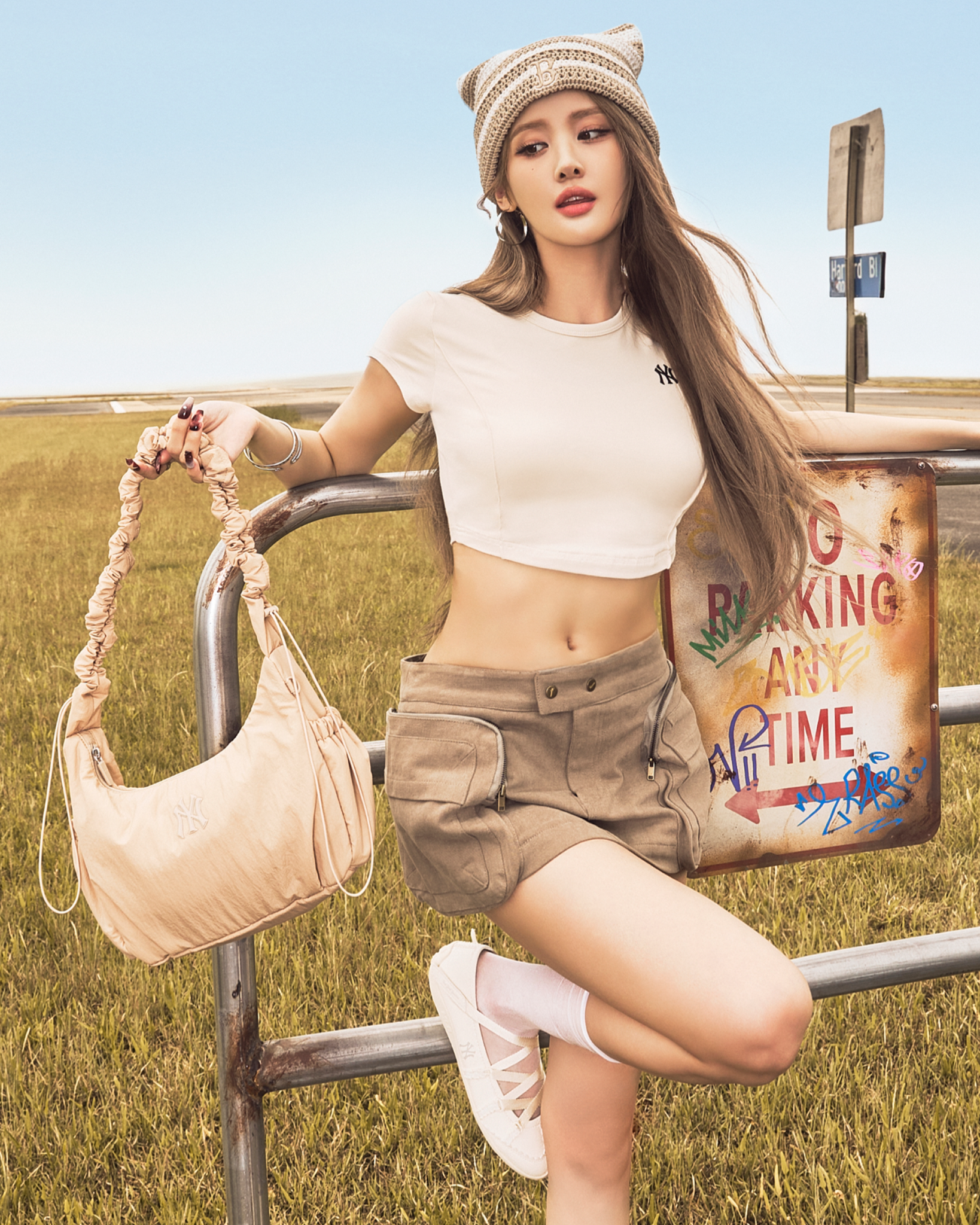  Túi Xách MLB Korea - Basic Athleisure Hobo Bag NY Yankees - 3ABQA015N-50SAM 