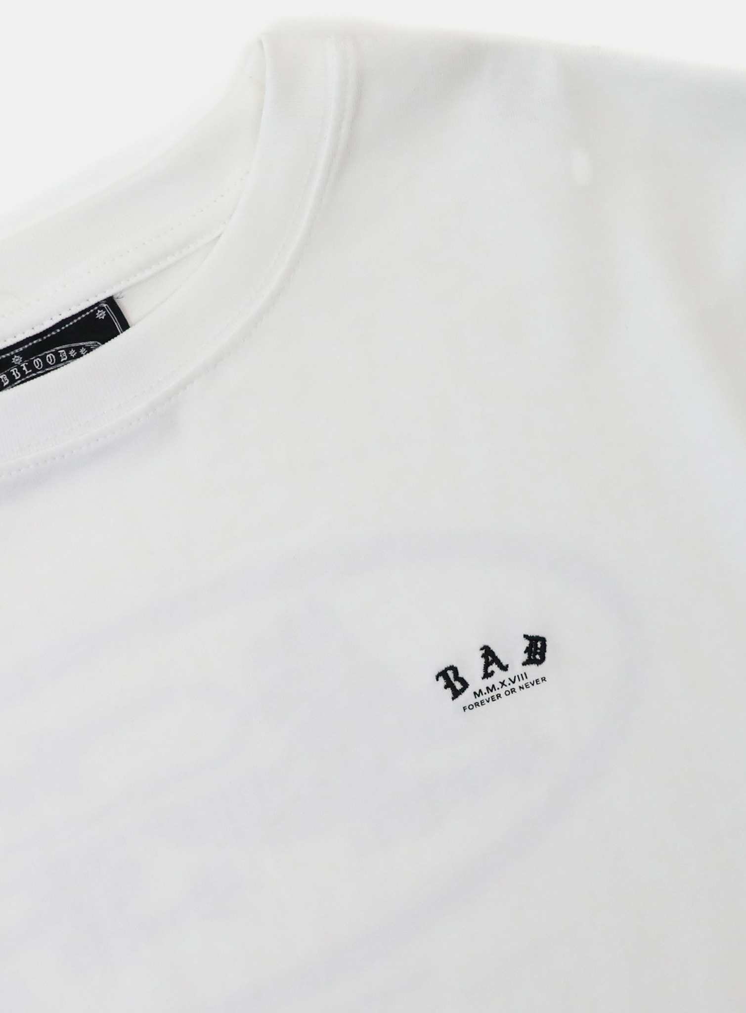 ◆BADBLOOD◆ BAD Mini Logo T-Shirt White w-tee25-087 Áo Thun [Unisex] Badblood - [w-tee25-087] BAD Mini Logo T