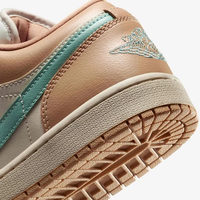  Giày Nike - Air Jordan 1 Low Light Brown DC0774-130 