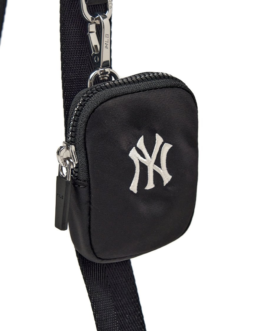 ★MLB Korea★ Basic Gopcore Cross Bag NY Black 3ACRB025N-50B MLB 베이직 고프코어 크로스백 뉴욕양키스 (BLACK)