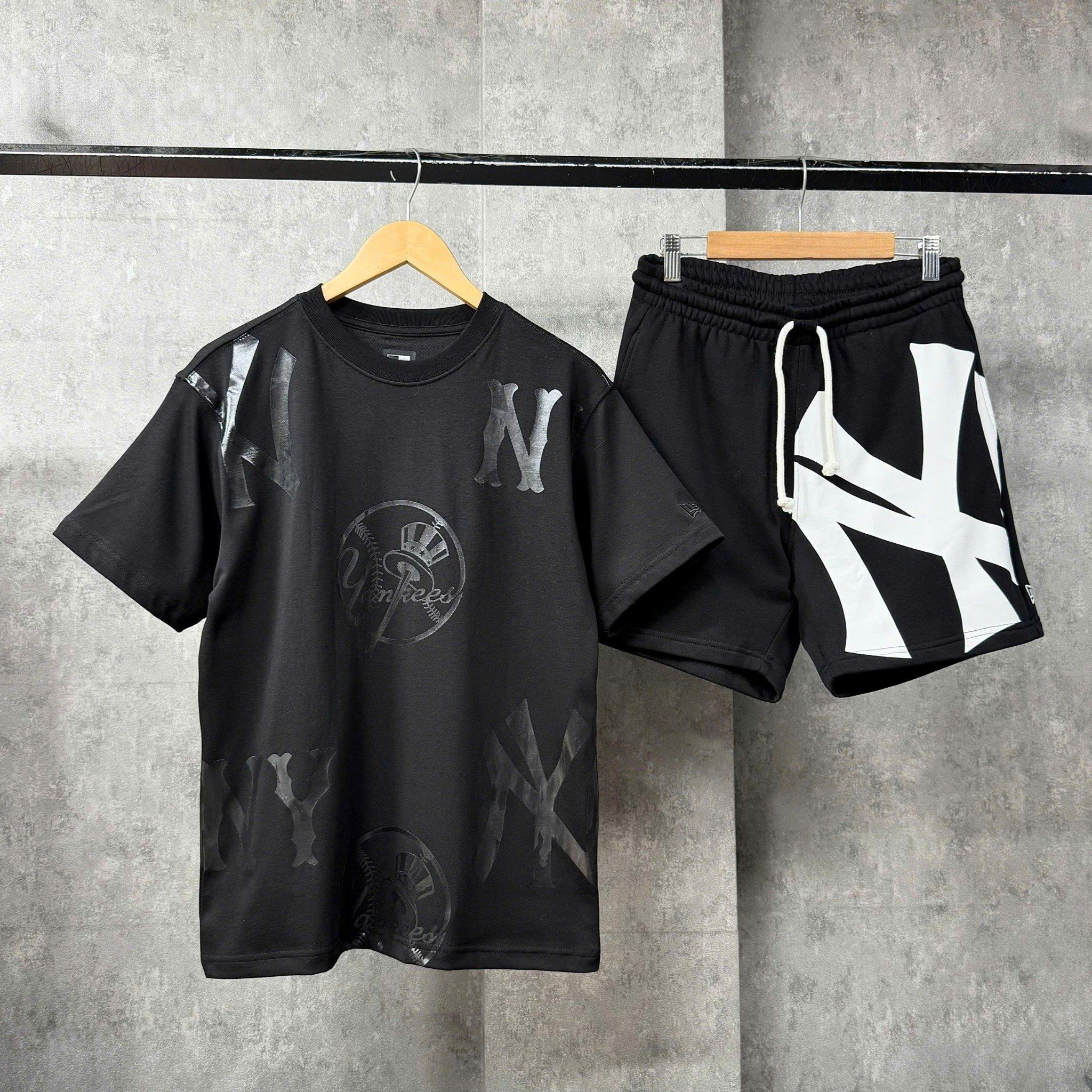  Áo Thun New Era - [Unisex] NY Yankees Flash Logo Black T-Shirt - 13334576 