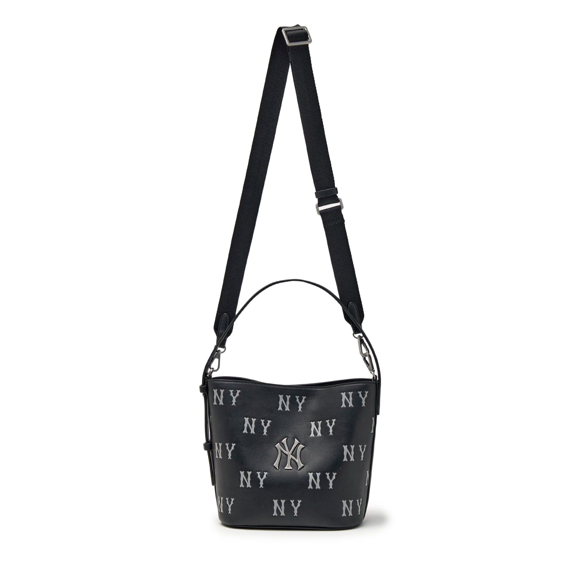  Túi Xách MLB - Classic Monogram Embossed Bucket Bag New York Yankees - 3ABMME16N-50BKS 