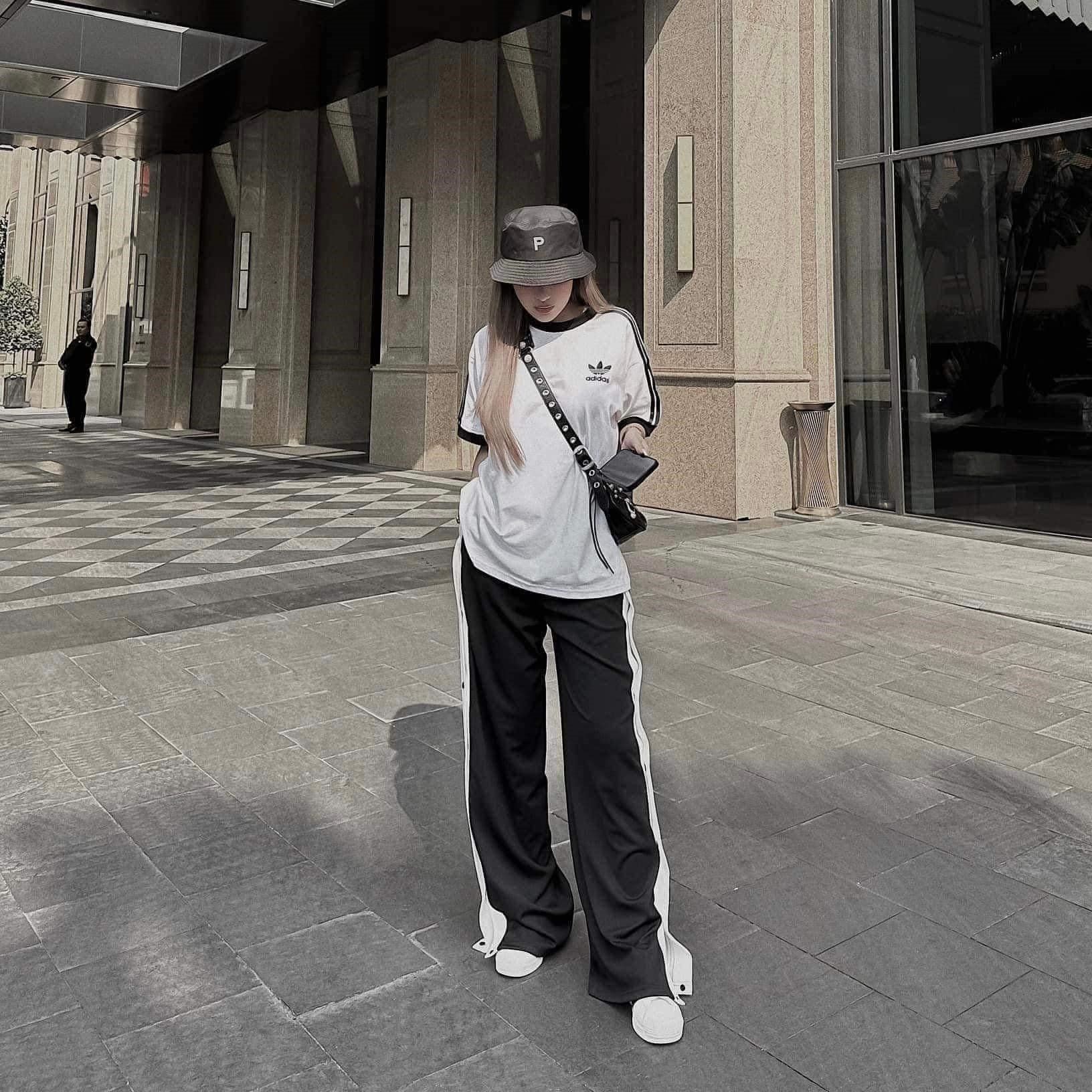  Áo Thun ADIDAS [Unisex] - 3 Sọc Adicolor Classics Trắng - IM2079 