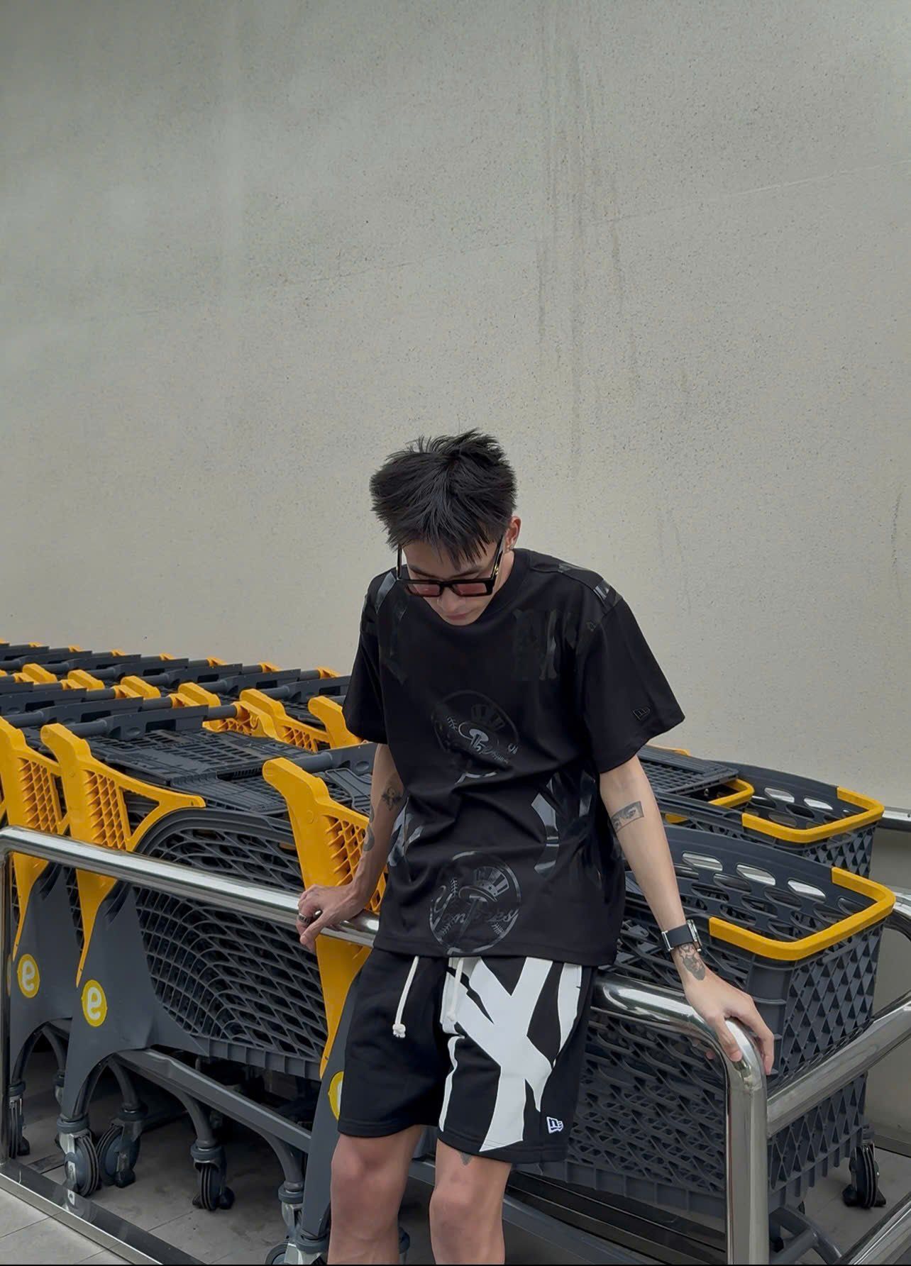  Áo Thun New Era - [Unisex] NY Yankees Flash Logo Black T-Shirt - 13334576 