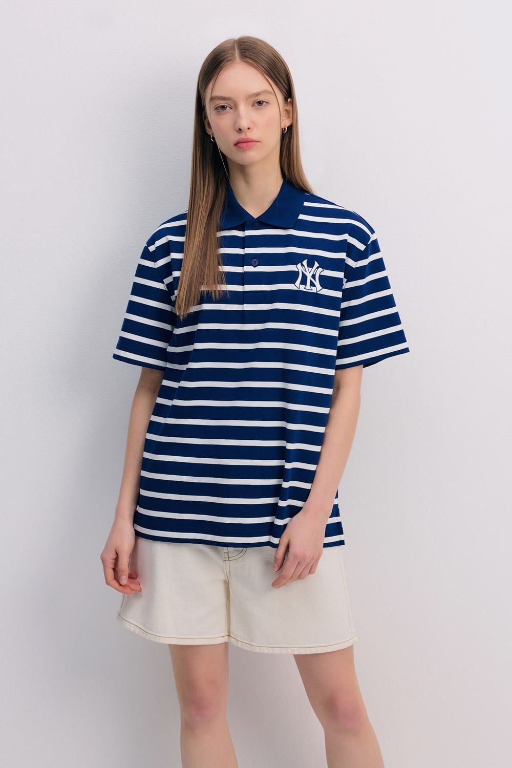  Áo Polo MLB - Varsity Stripe Oversized Collared T-shirt NY - 3APQV0343 