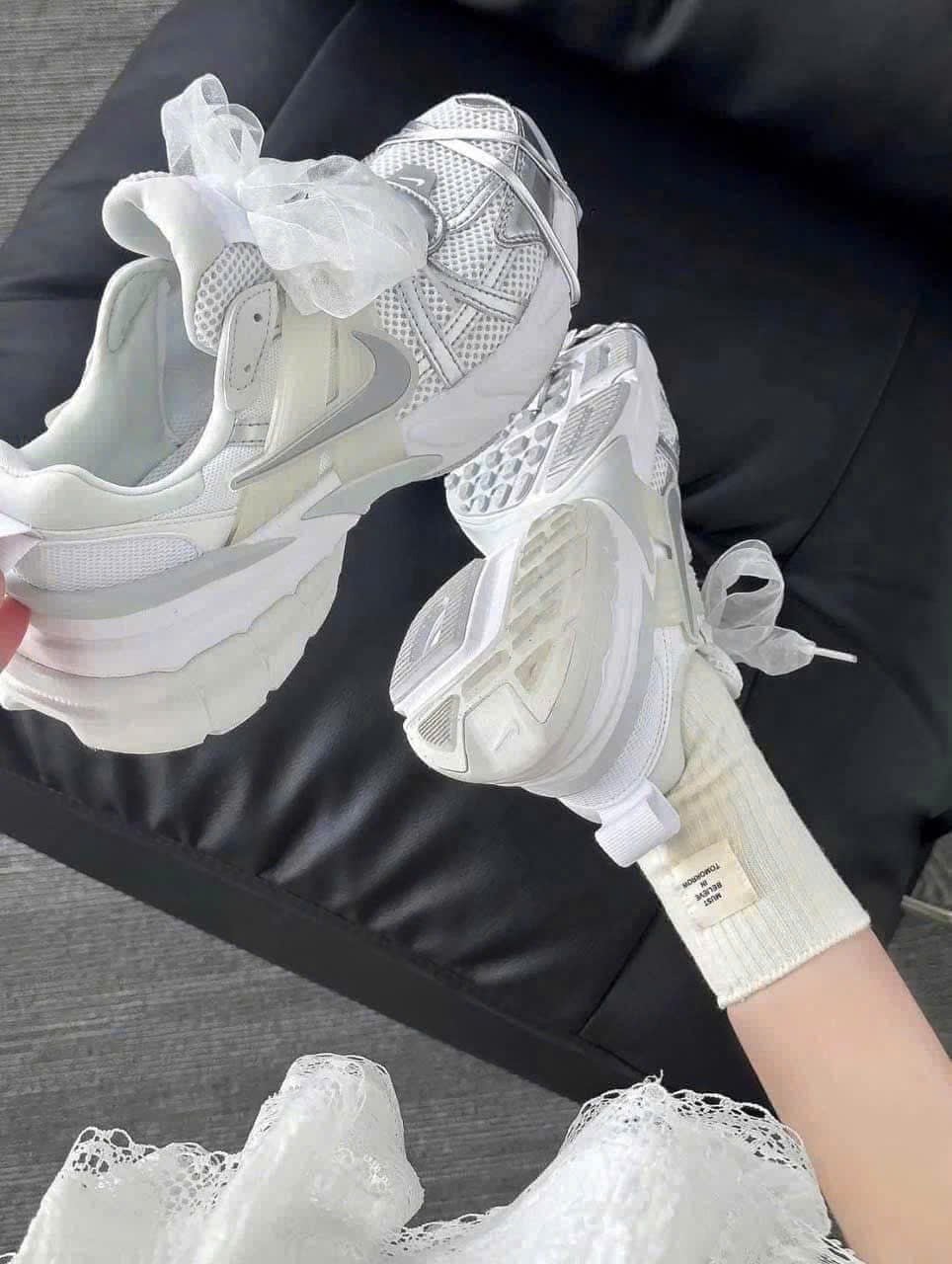  Giày Nike - V2K Run Metallic Silver White FD0736-104 