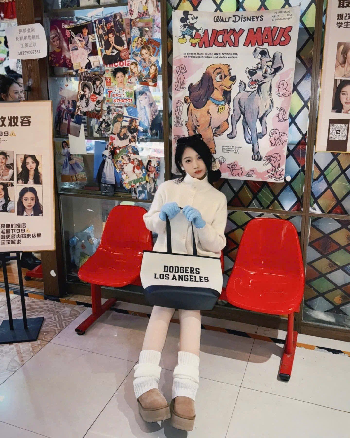  Túi Xách MLB Korea - Varsity Los Angeles Dodgers Shopper Bag 3AORL104N-07CRM 