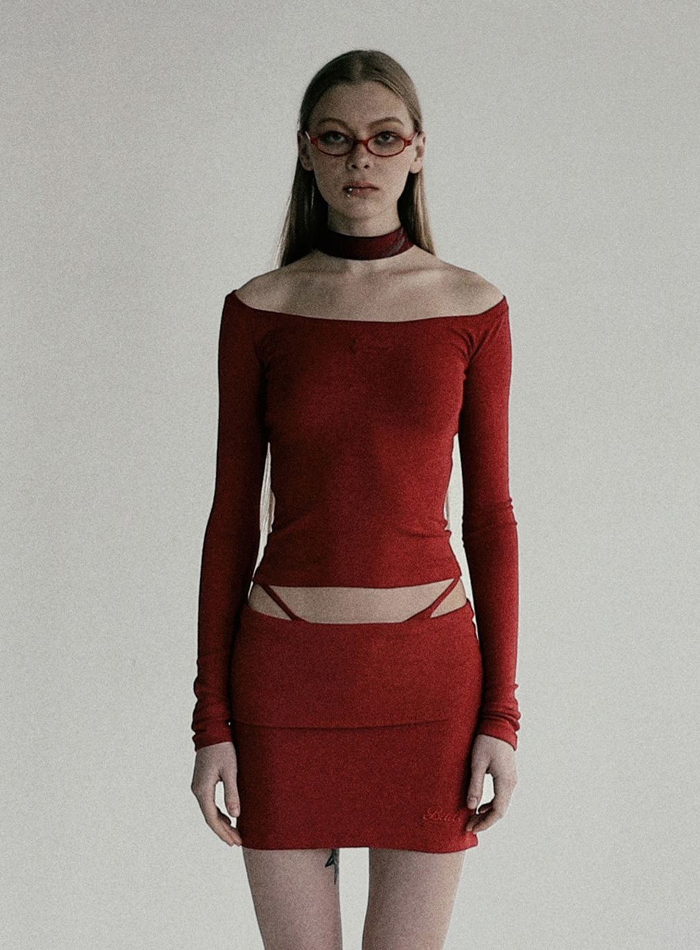  Áo Trễ Vai [Nữ] Badblood - [w-tee24-114] Beyond Soft Off-Shoulder Top Carmine 