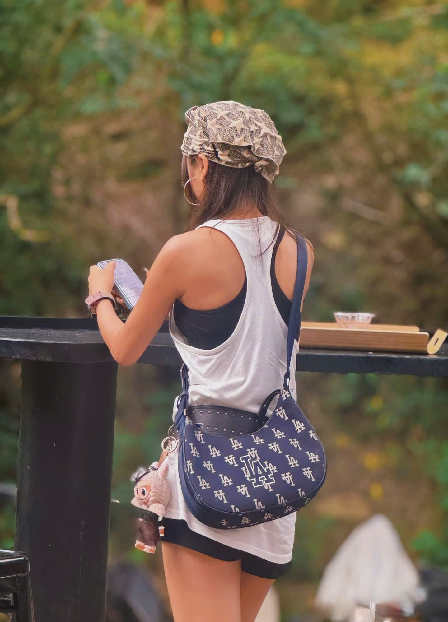  Túi Xách MLB Korea - Classic Monogram Jacquard Large Hobo Bag LA Navy - 3ABQL023N-07NYD 