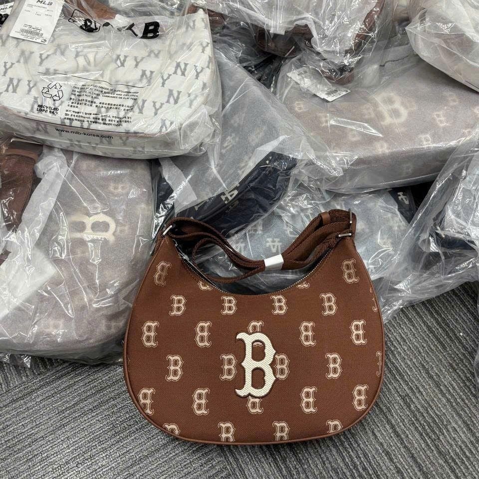  Túi Xách MLB Korea - Classic Monogram Jacquard Large Hobo Bag Boston Brown - 3ABQL023N-43BRS 