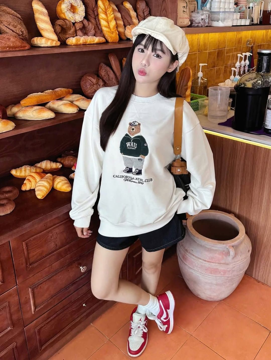  Áo Sweater WHOAU [Unisex] - Steve Patch Sweatshirt - WHMWF3922U 