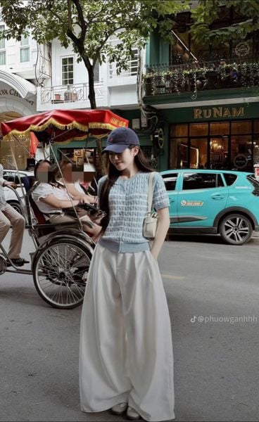 Áo Thun Len WHOAU [Nữ]- Steve R-neck Short Sleeve Cardigan Blue - WHCKF2401F