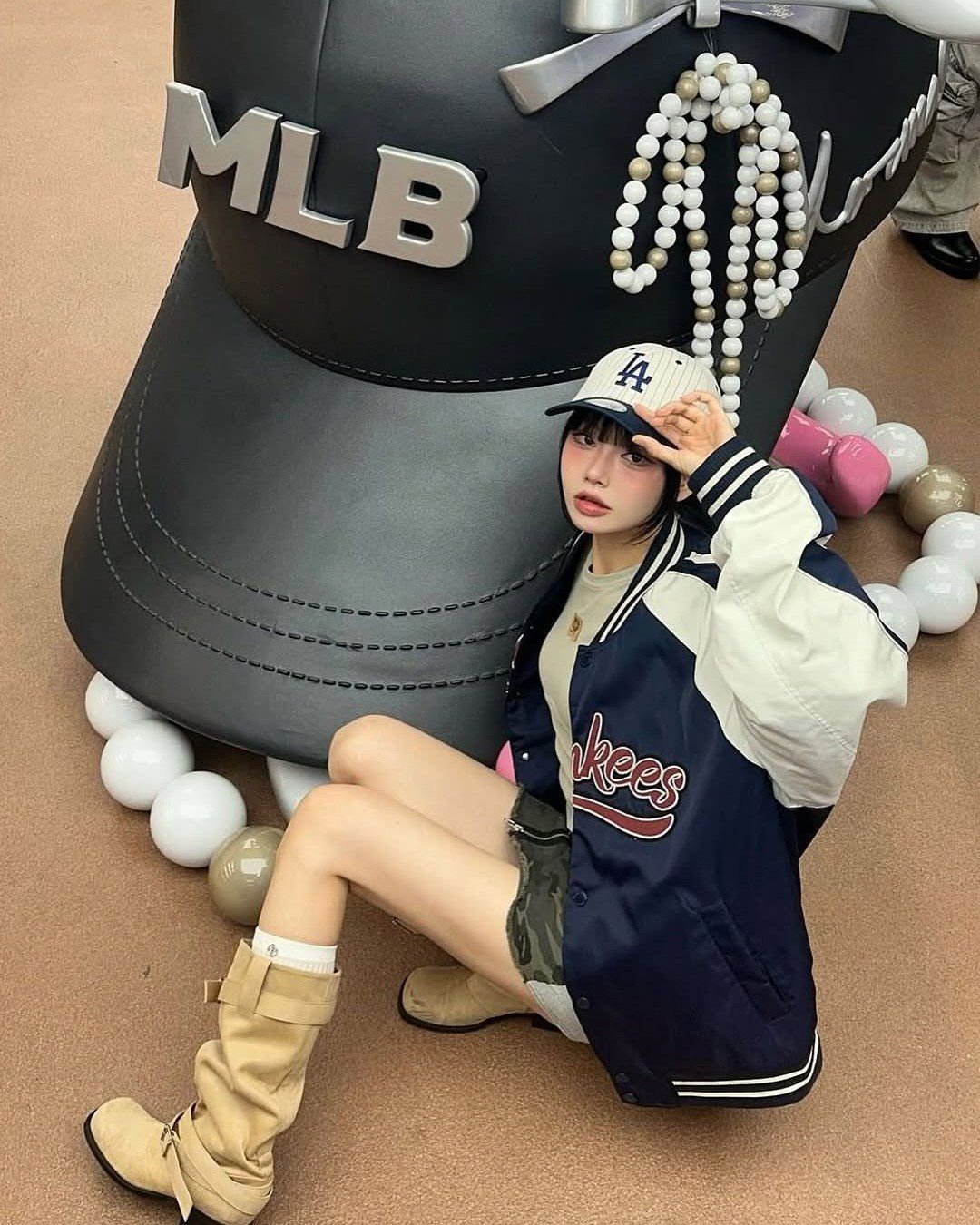  Nón MLB Korea - [Unisex] Signature Stripe Unstructured Ball Cap NY - 3ACPB255N-50BKS 