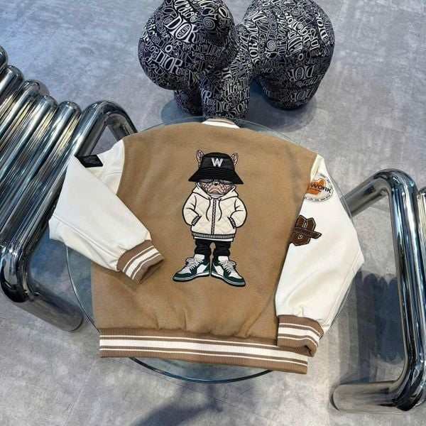 Áo Khoác Bomber LifeWork Hipdog Applique Varsity Jacket Beige - LW234JP120