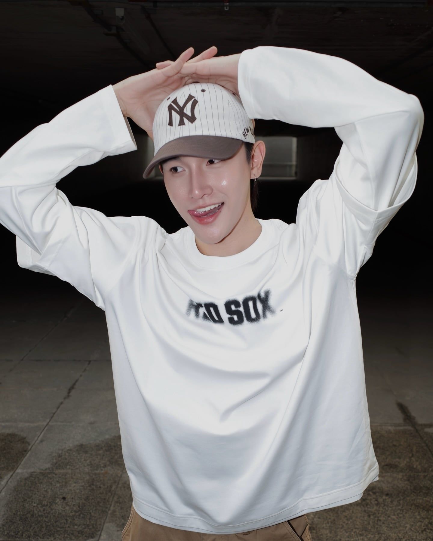  Nón MLB Korea - [Unisex] Signature Stripe Unstructured Ball Cap NY - 3ACPB255N-50BRD 