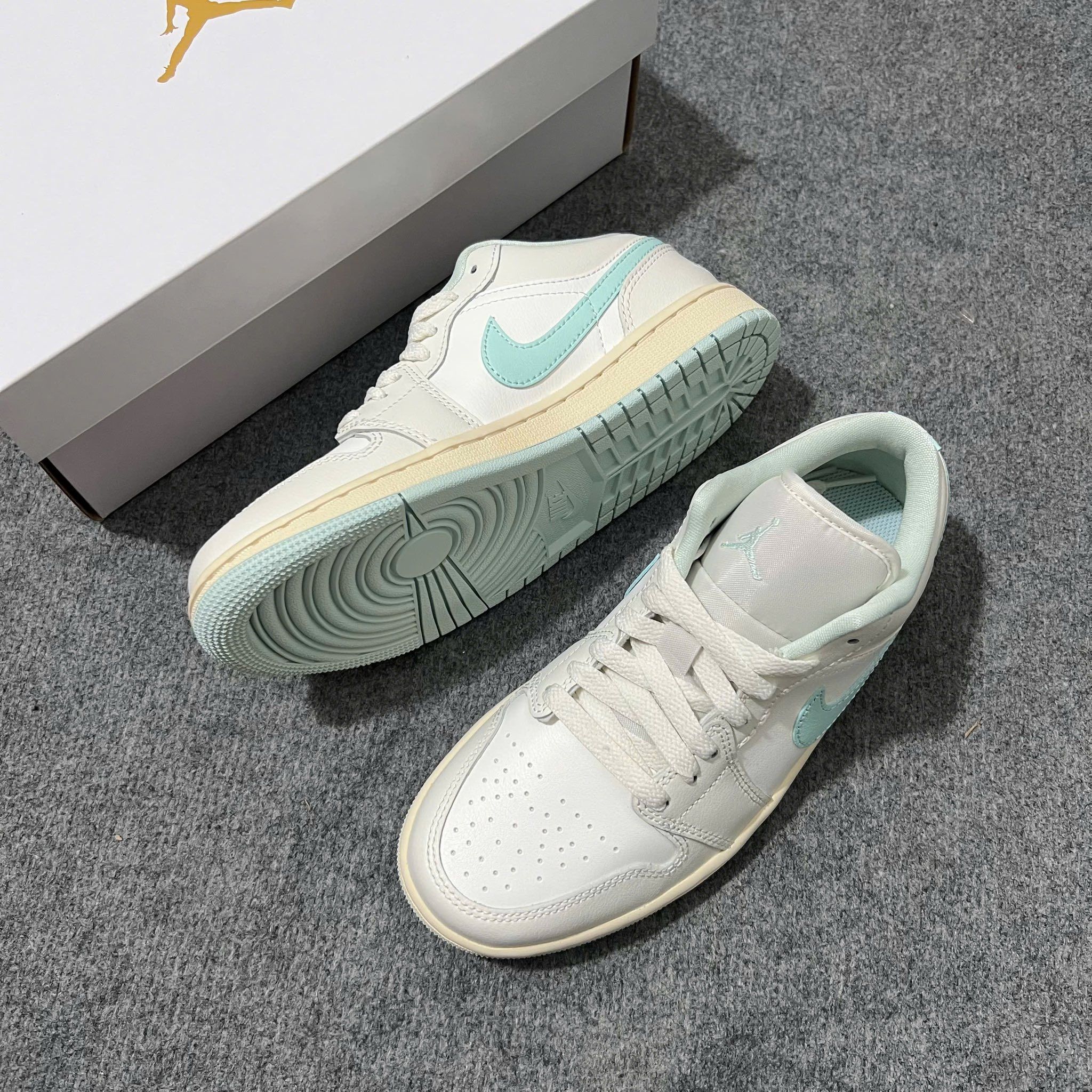  Giày Nike Air Jordan Low Sail Igloo DC0774-134 