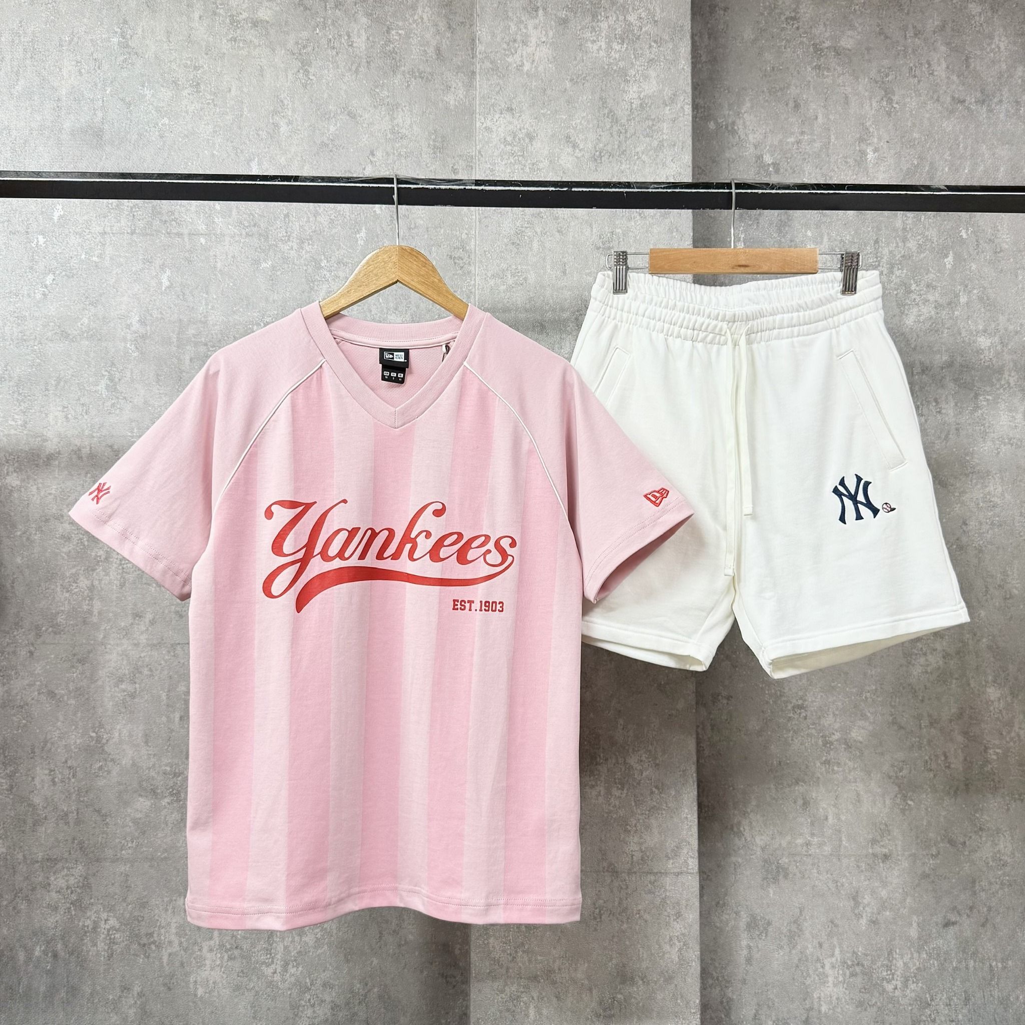  Áo Thun New Era - [Unisex] NY Yankees Jersey Pink T-Shirt - 14447854 