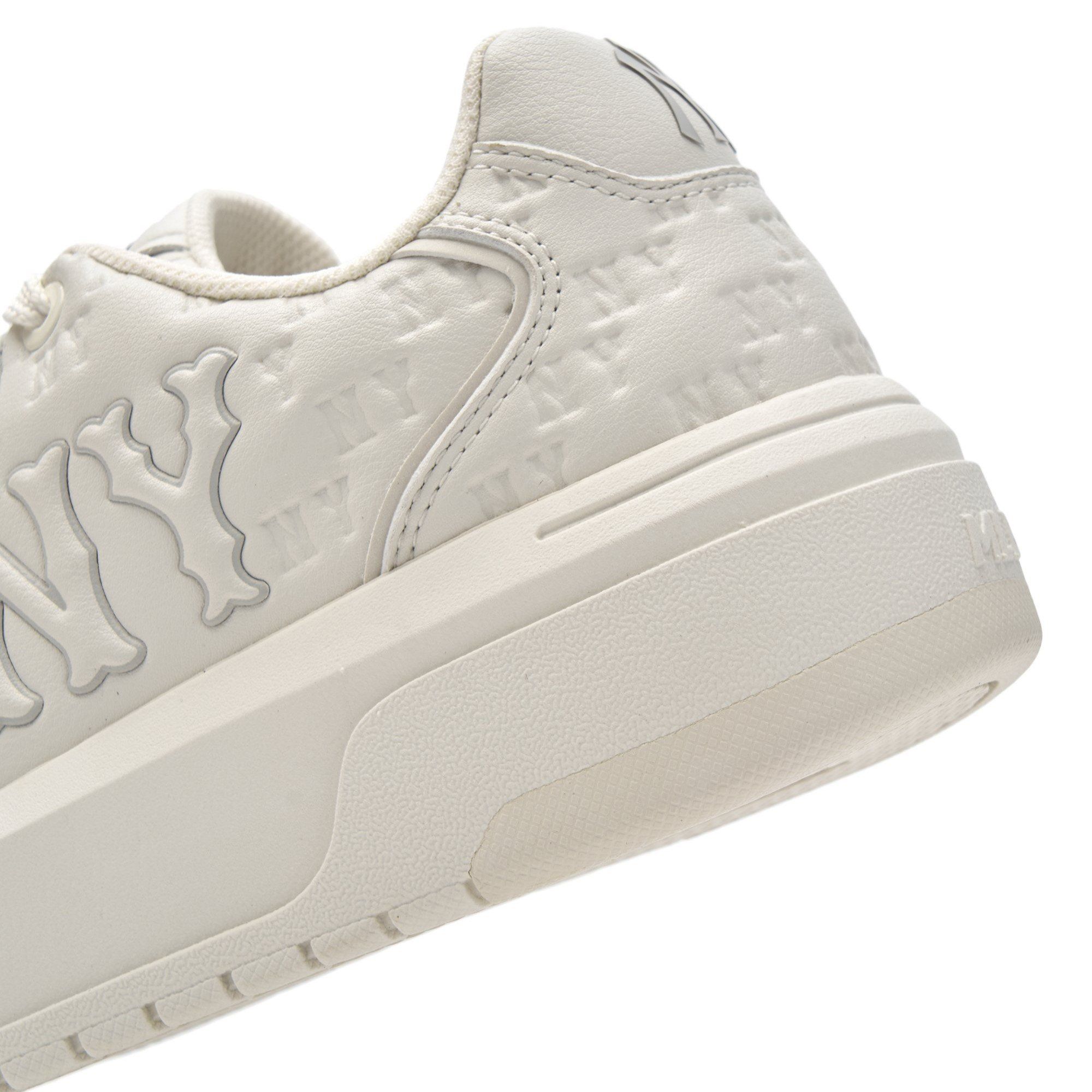  Giày MLB Chunky Liner Embossed Monogram Cooperstown New York Yankees - 3ASXE015N-50WHS 