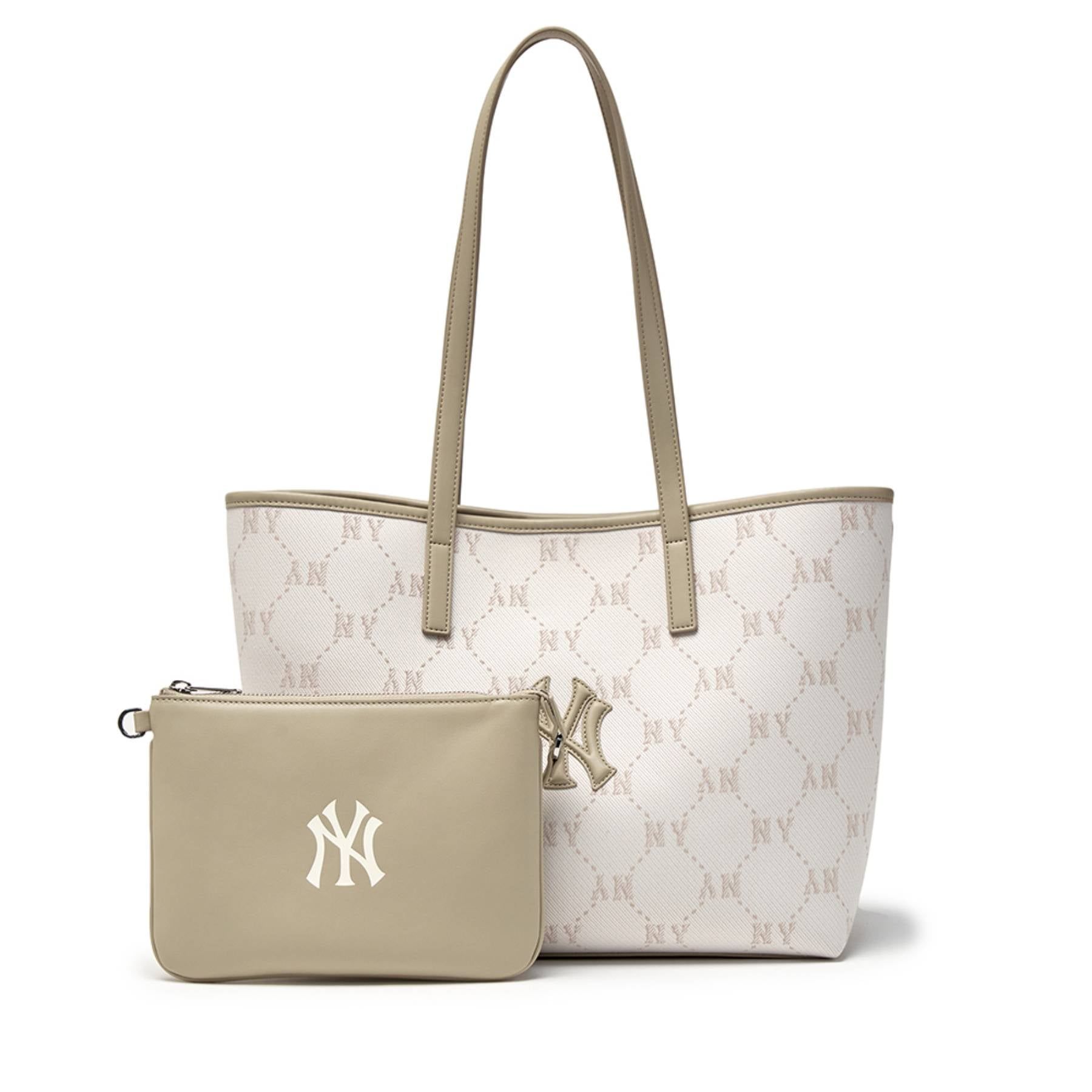  Túi Xách MLB Dia Monogram Jacquard Shopper Bag 3AORMJ16N-50CRD 