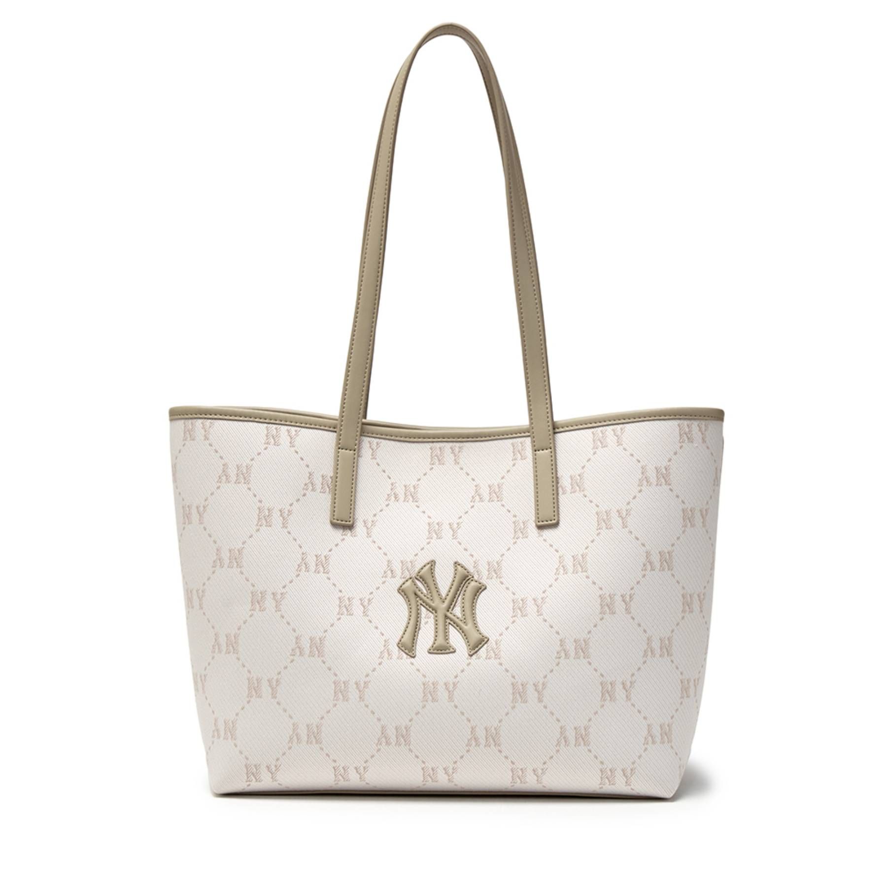  Túi Xách MLB Dia Monogram Jacquard Shopper Bag 3AORMJ16N-50CRD 