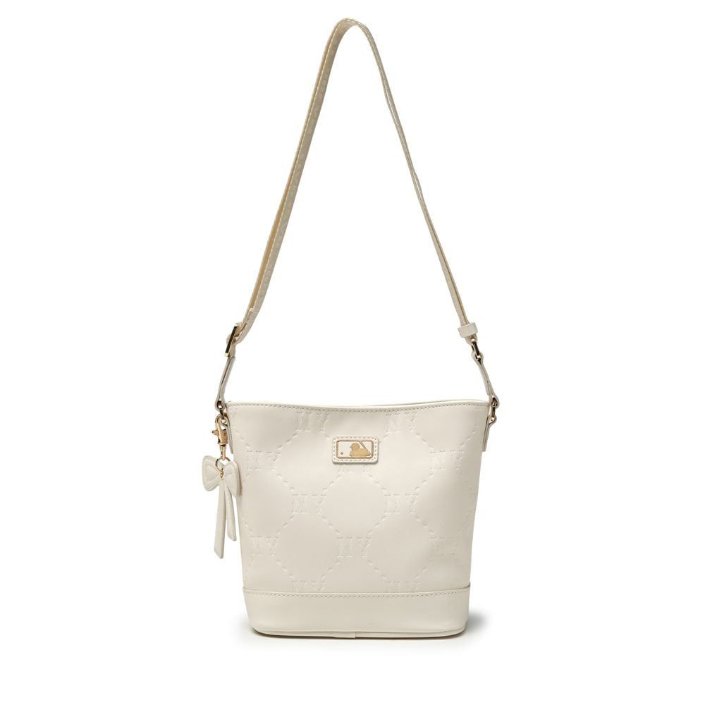  Túi Xách MLB - NY Yankees Monogram Embo Bucket Bag - 7ACRM066N-50CRS 