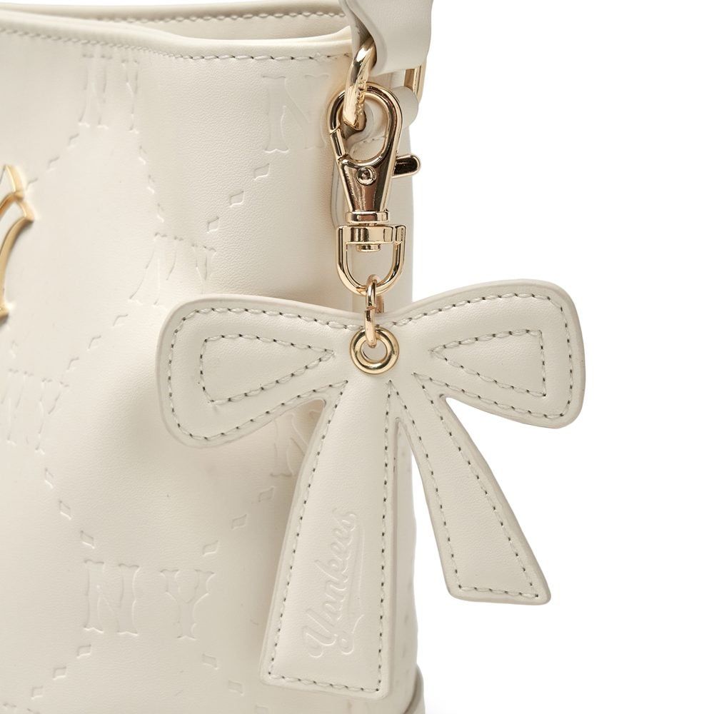  Túi Xách MLB - NY Yankees Monogram Embo Bucket Bag - 7ACRM066N-50CRS 