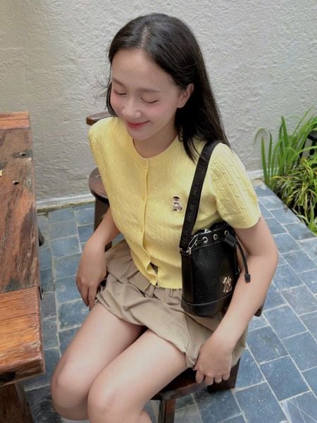 Áo Crop Cardigan WHOAU [Nữ] - (Woody) Cable Crop Cardigan Yellow - SPCKF24G51