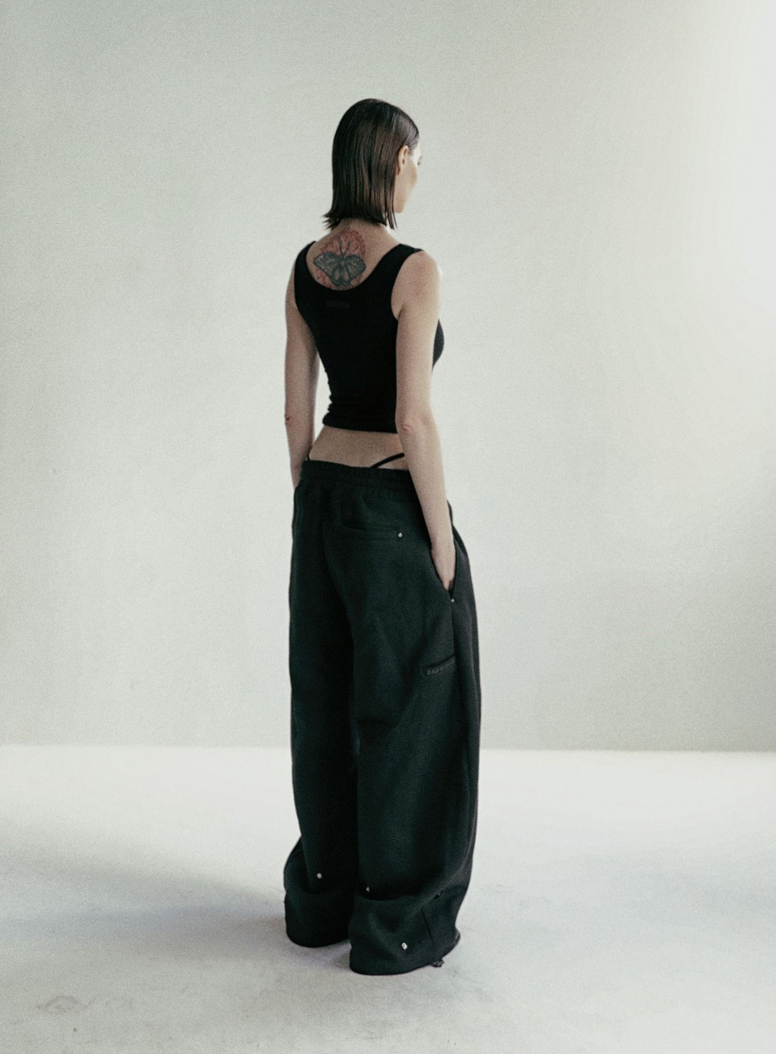  Áo Tanktop [Nữ] Badblood - [w-tnk24-076] Beyond Soft Square Neck Tank Black 