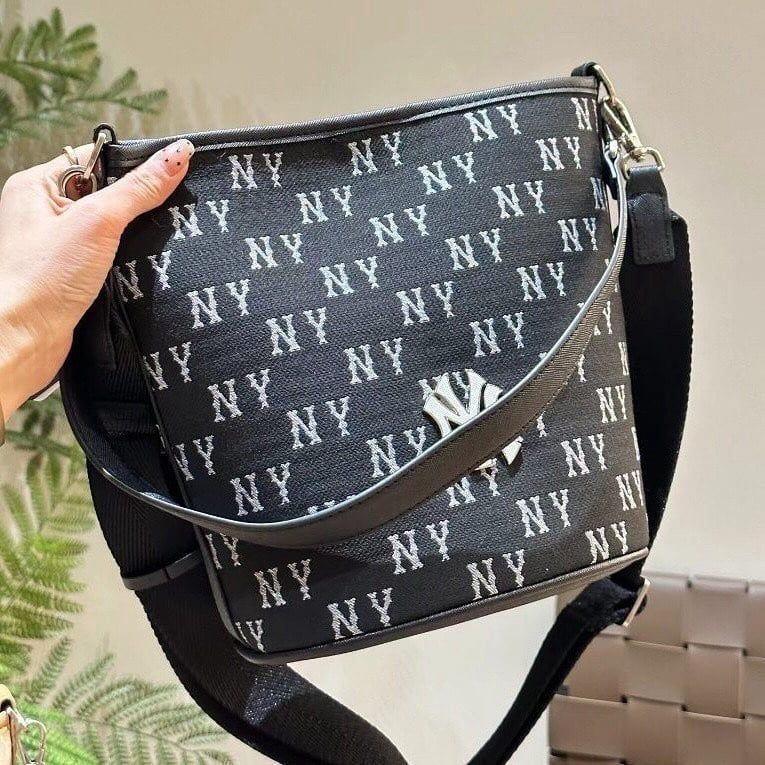  Túi Xách MLB - Monogram Jacquard Bucket Bag New York Yankees - 3ABML024N-50BKS 