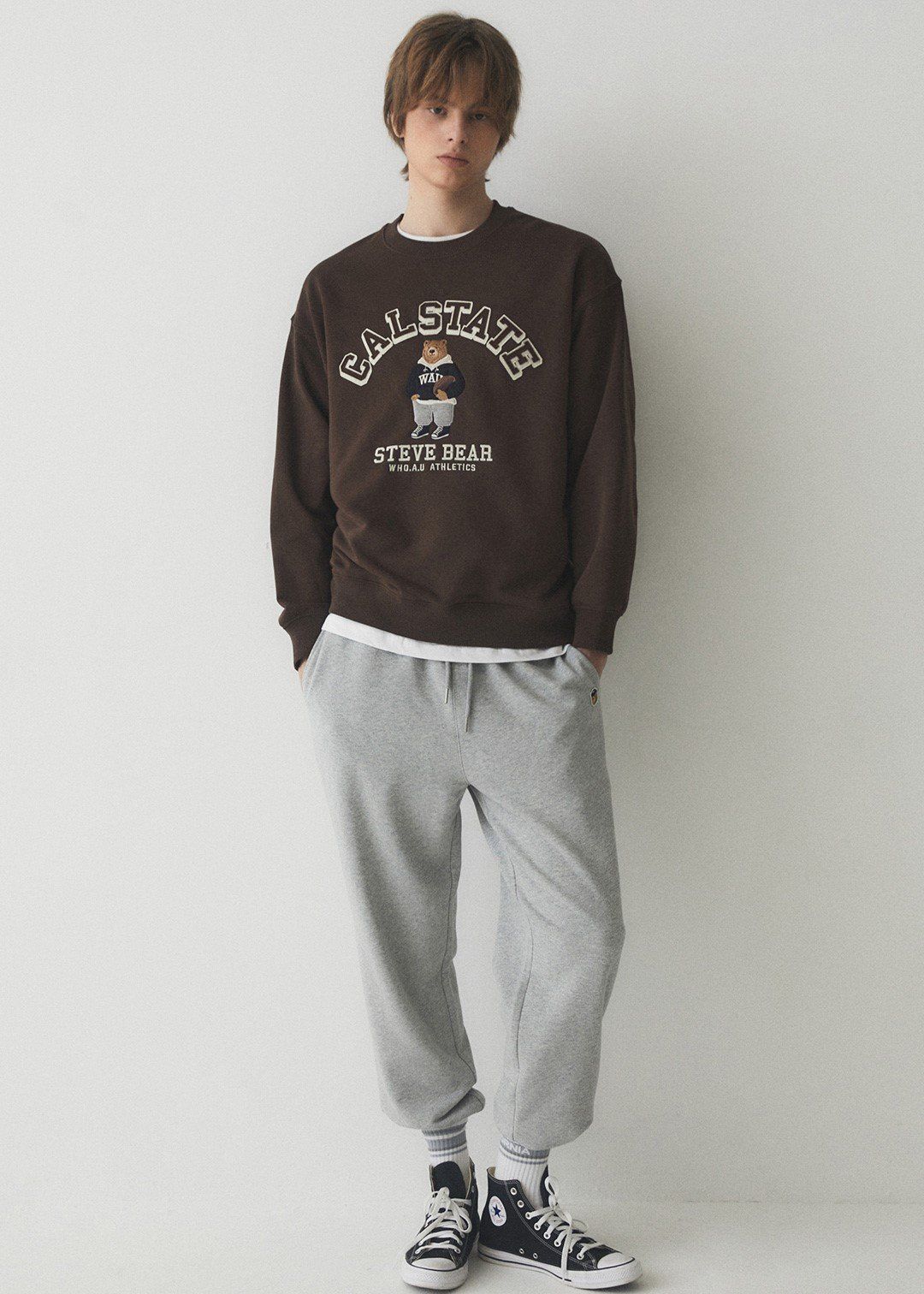  Áo Sweater WHOAU [Unisex] - Steve Patch Sweatshirt - WHMWE3923U 