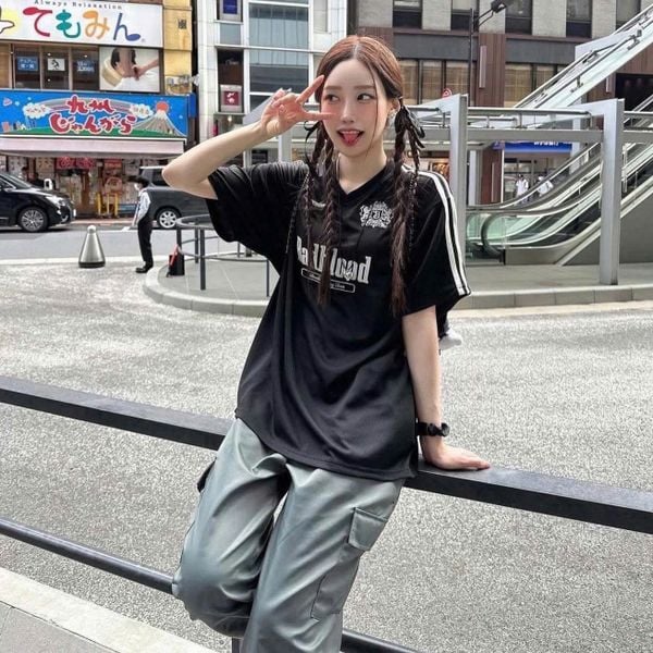  Áo Thun [Unisex] Badblood - [at-tee23-004] Sports Club T-Shirt Black 