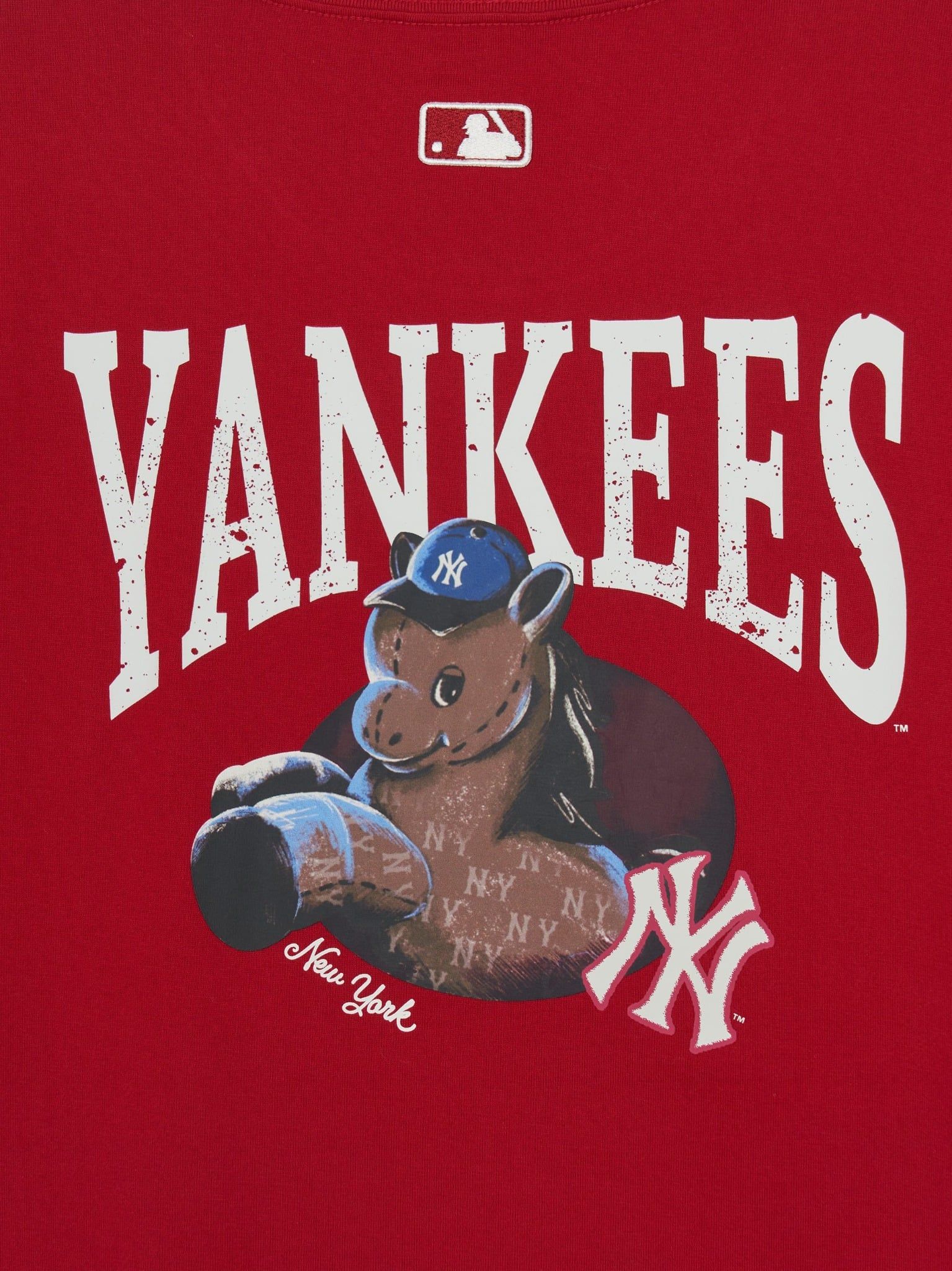  Áo thun [Unisex] MLB - New Year's Horse Graphic Short Sleeve T-Shirt NY - 3ATSQ0161-50RDD 