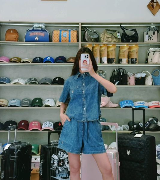  Set Áo Quần Sơ Mi WHOAU [Nữ] - Steve Denim Crop Short Sleeve Shirts - WHYJF2522F 