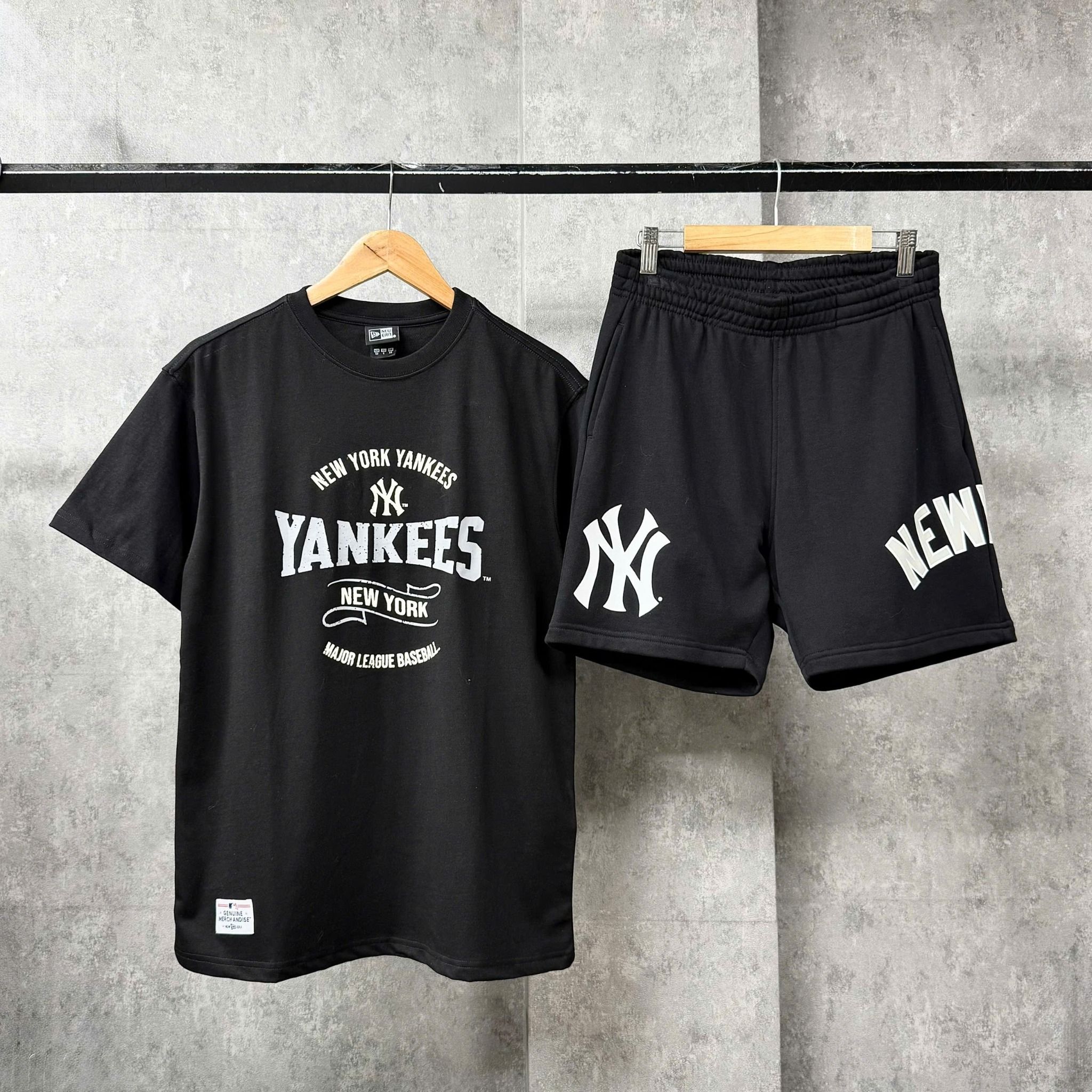  Áo Thun New Era - [Unisex] NY Yankees Retro Logo Black T-Shirt - 15488854 