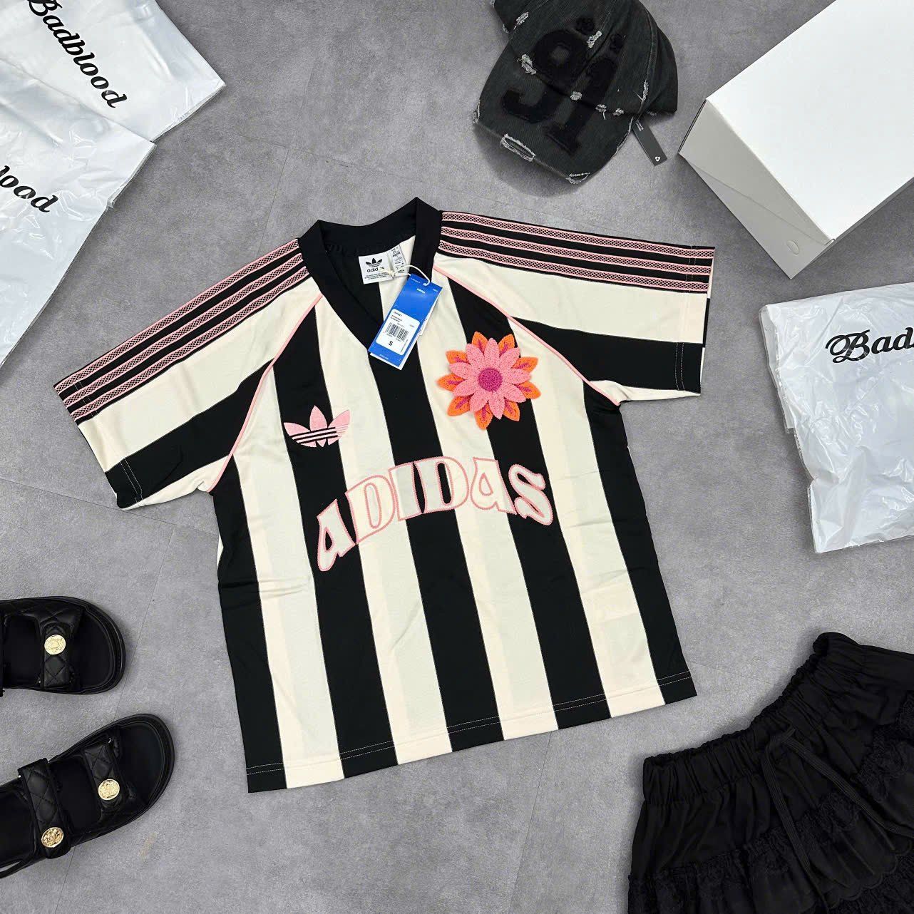  Áo Thun Bóng Đá ADIDAS [Nữ] Kẻ Sọc Đen 